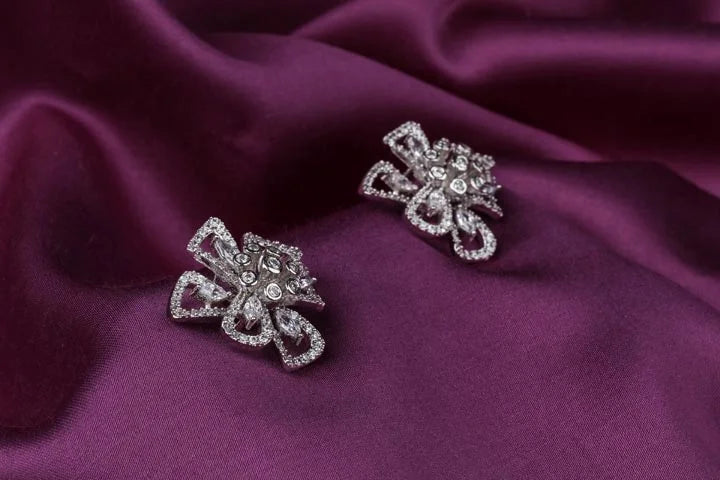 Combination of Swarovski Crystal and the Floral Design.