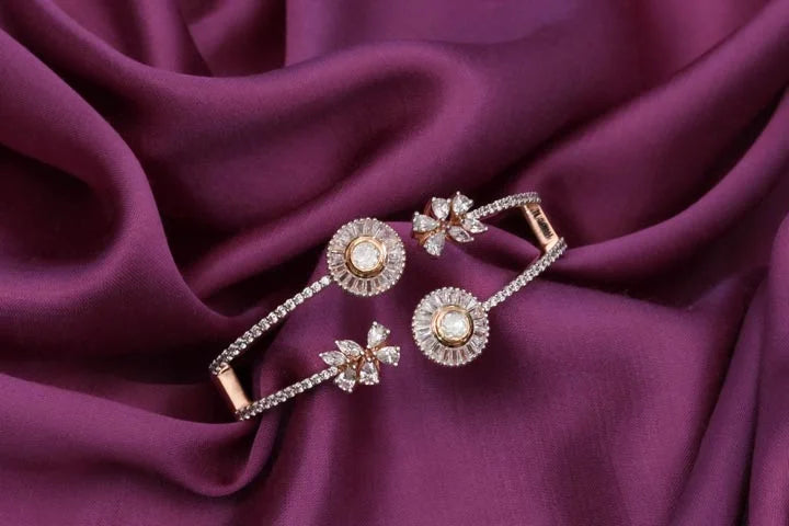 Fashionable Swarovski Kada